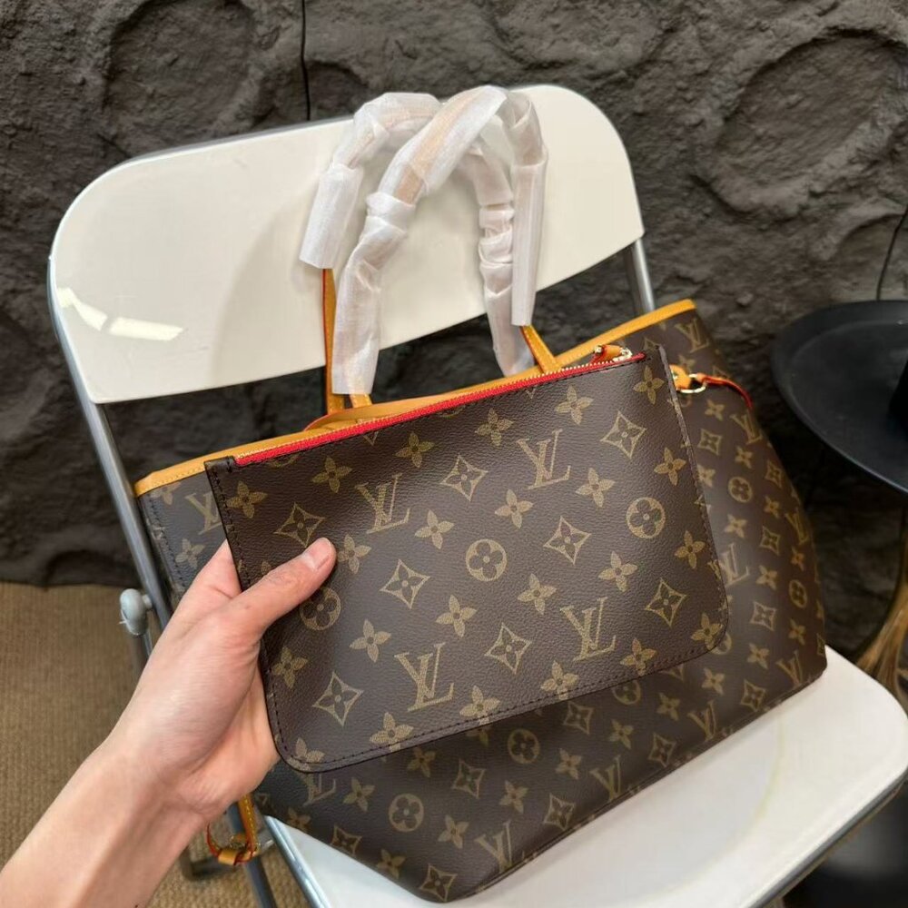 <AUTHENTIC>Louis Vuitton bag - image 5